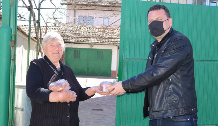 Народните представители Иван Ченчев и Стефан Бурджев с дарителски акции като част от кампанията на БСП „Солидарен Великден“